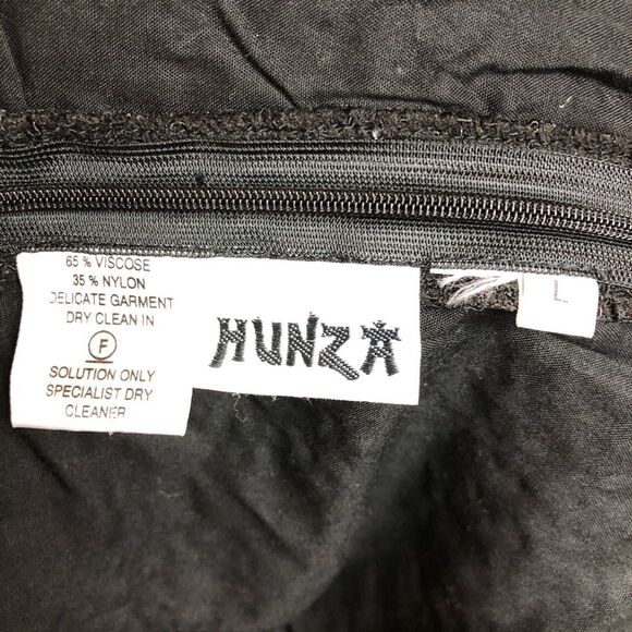 Hunza beaded skirt size L - Picture 6 of 6